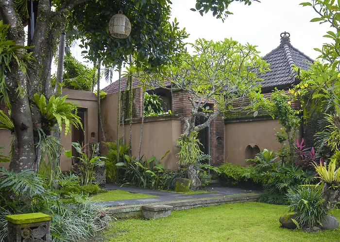Bebek Tepi Sawah Restaurant & Hotel