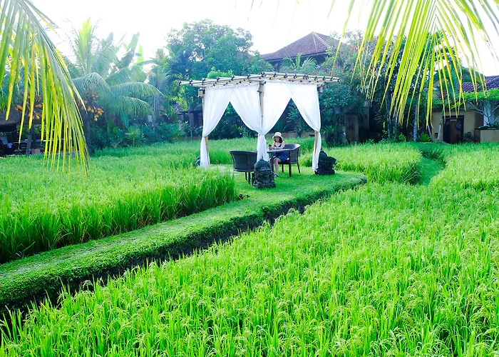Bebek Tepi Sawah Restaurant & Hotel