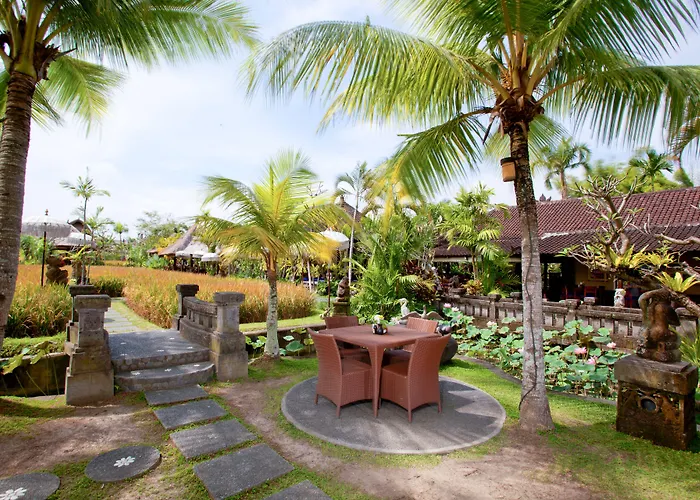 Bebek Tepi Sawah Restaurant & Hotel 3*